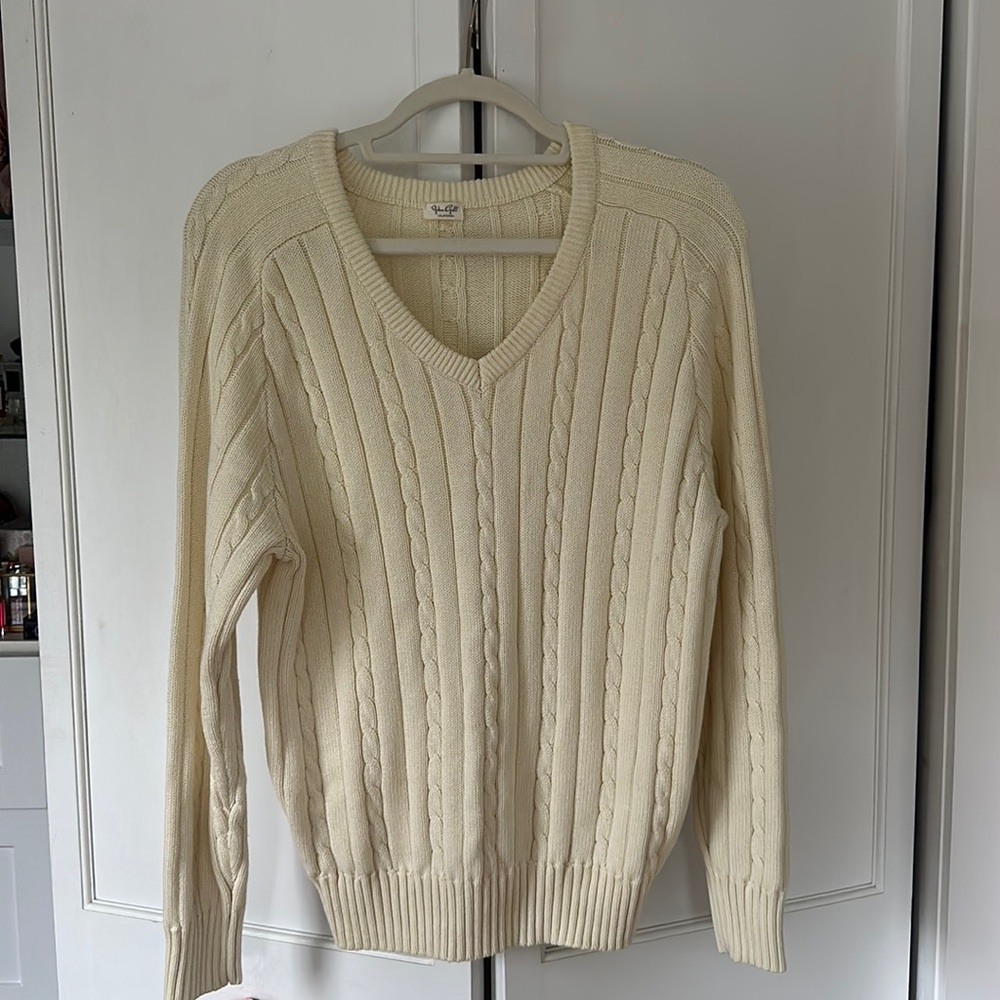 Brandy Melville John Galt cable knit v neck sweater
